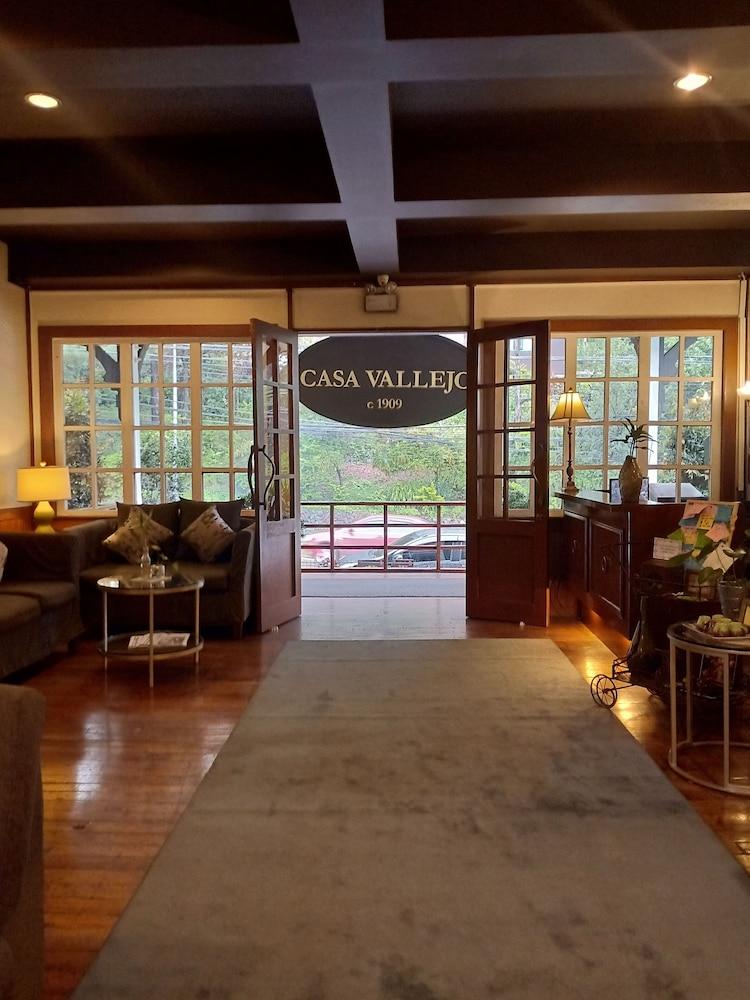 Casa Vallejo Hotel Baguio Багио Экстерьер фото