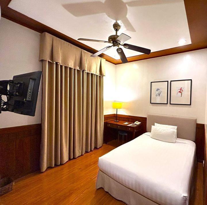 Casa Vallejo Hotel Baguio Багио Экстерьер фото
